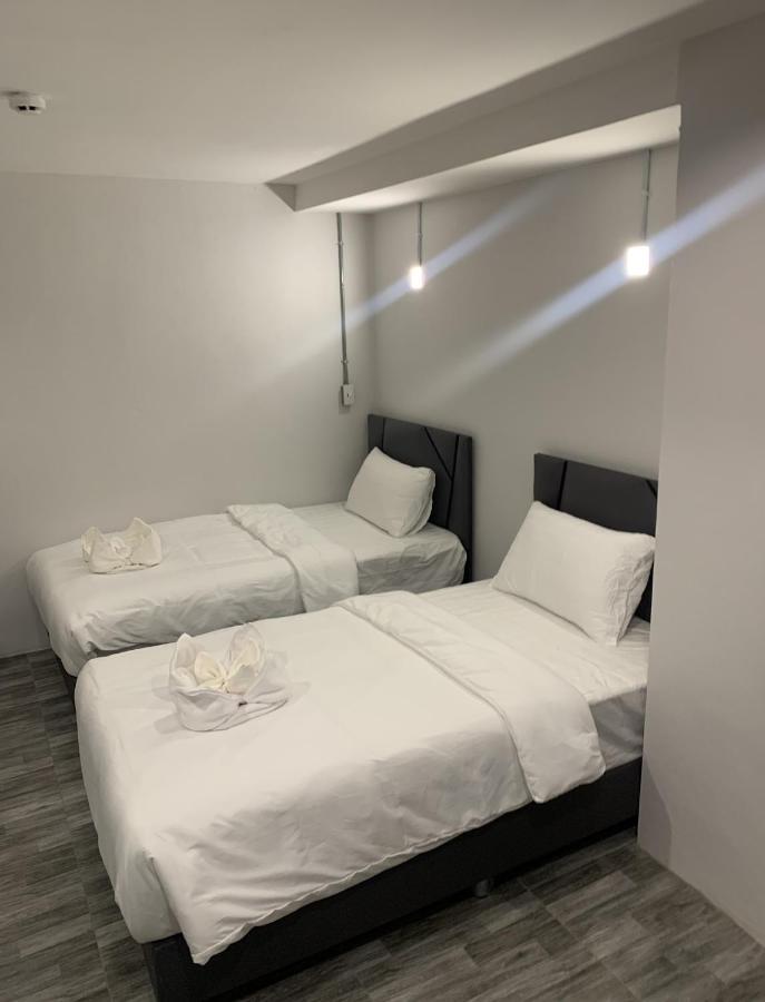 Life Hotel Rong Khun Ban Mai  Kültér fotó
