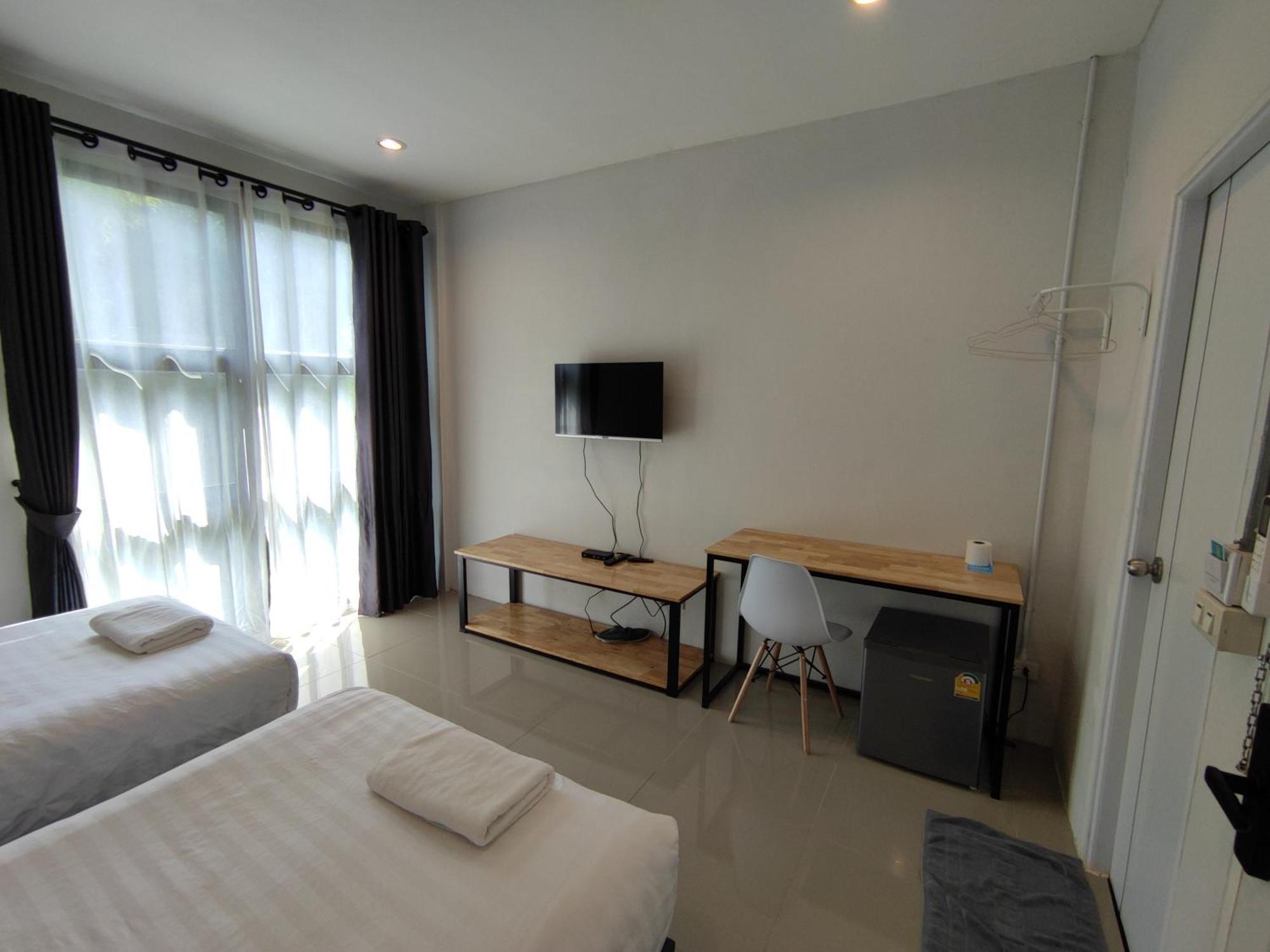 Life Hotel Rong Khun Ban Mai  Kültér fotó