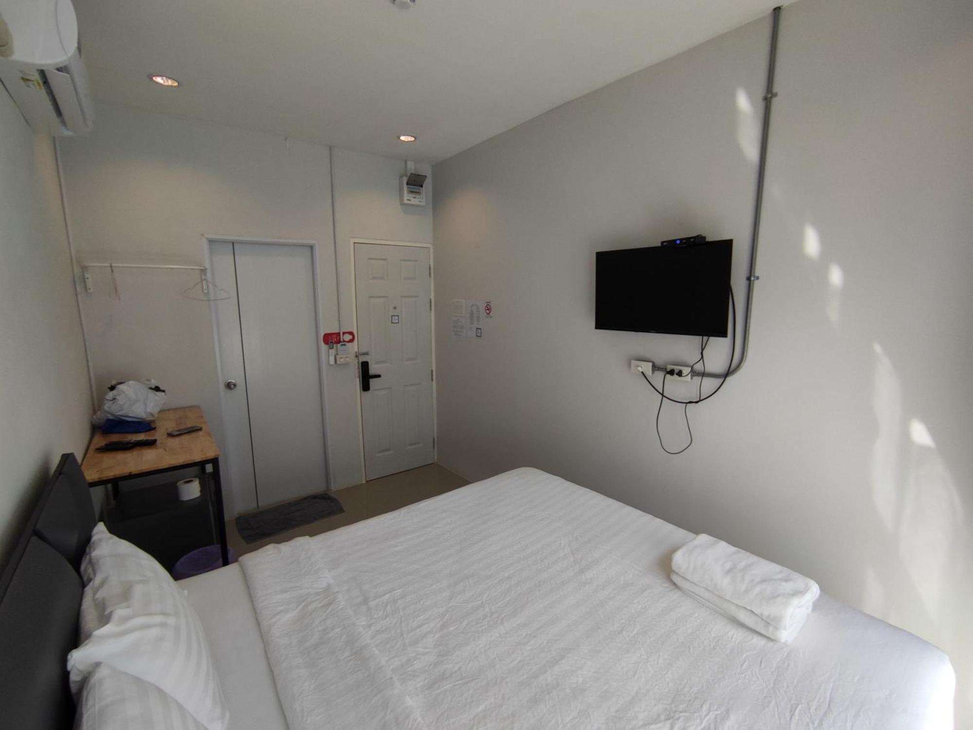 Life Hotel Rong Khun Ban Mai  Kültér fotó